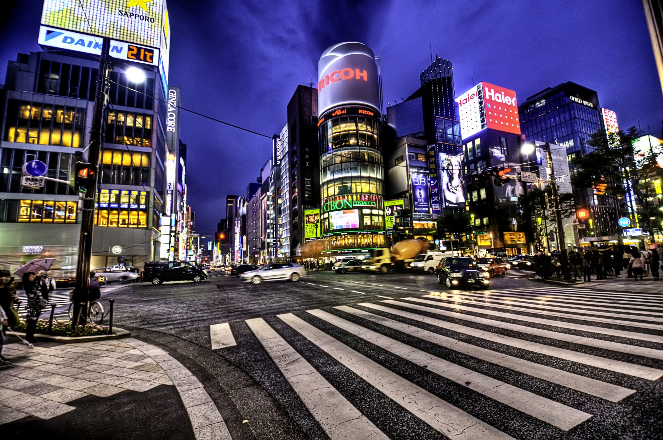ginza_at_night_tokyo