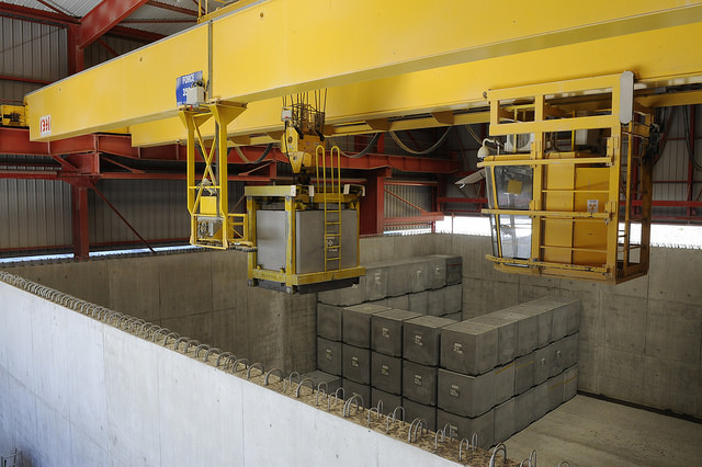 29987388895_81403bc355_z