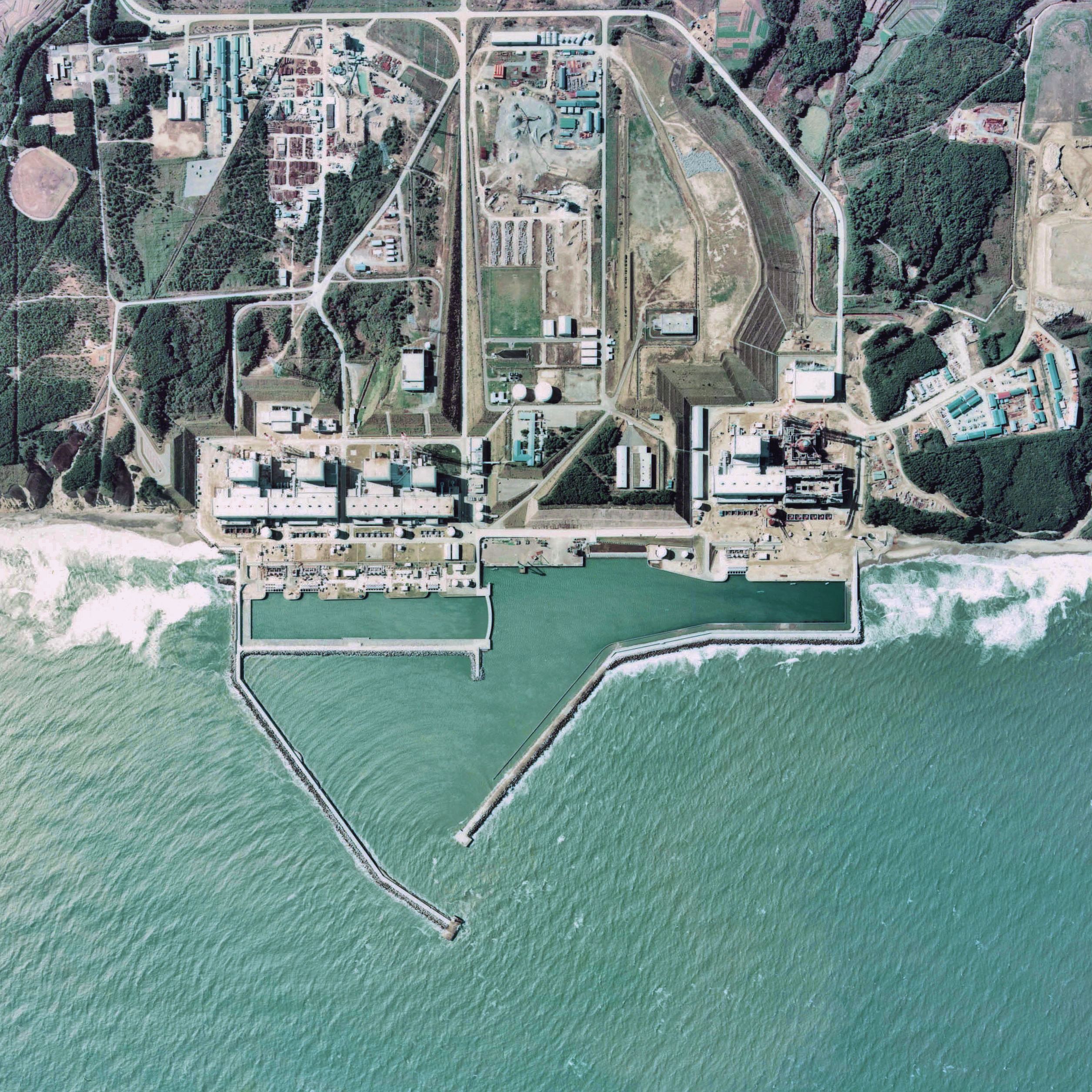 fukushima_i_npp_1975
